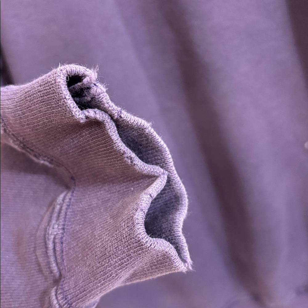 Vintage Levis Sweatshirt medium purple - Picture 10 of 10